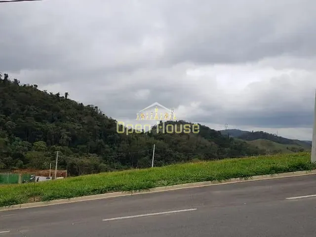 Terreno com 248m², à venda, no bairro Casa de Pedra em Volta Redonda