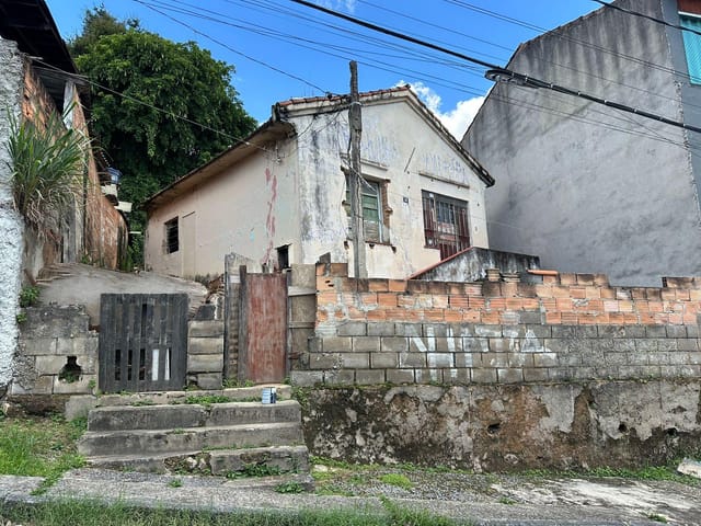 Terreno com 360m², à venda, no bairro Fernão Dias em Belo Horizonte