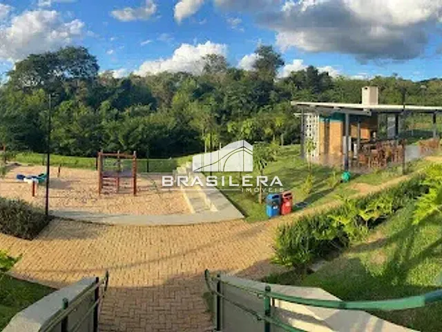 Terreno com 306m², à venda, no bairro Jardins Porto em Senador Canedo