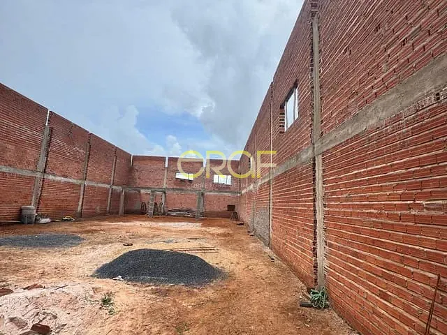 Terreno com 420m², à venda, no bairro Setor Industrial II em Formosa