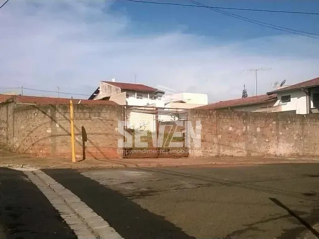 Terreno com 242m², à venda, no bairro Vila Riachuelo em Bauru