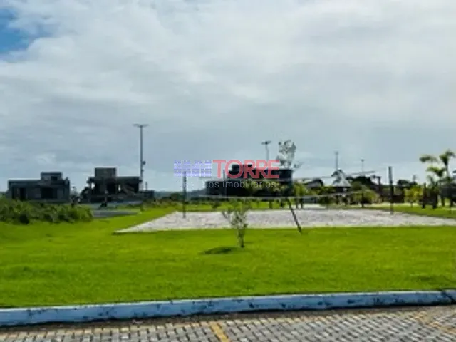 Terreno com 668m², à venda, no bairro Nossa Senhora da Vitória em Ilhéus