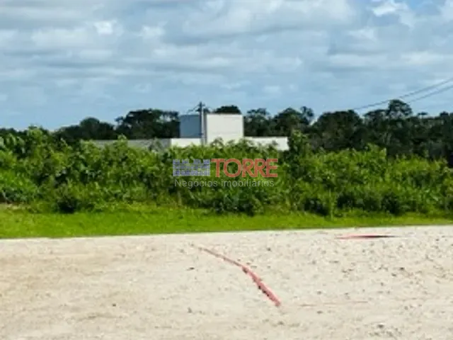 Terreno com 668m², à venda, no bairro Nossa Senhora da Vitória em Ilhéus