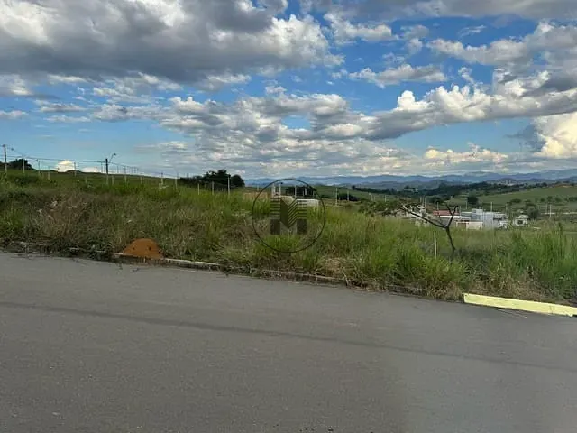 Terreno com 140m², à venda, no bairro Reserva das Figueiras em Guaratinguetá