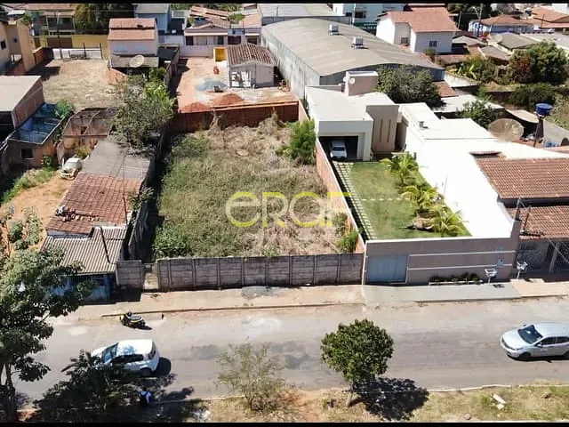 Terreno com 540m², à venda, no bairro Setor Ferroviário em Formosa