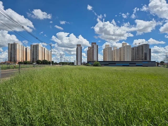 Terreno com 12627m², à venda, no bairro Parque Residencial Jaguari em Americana