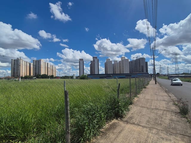 Terreno com 12627m², à venda, no bairro Parque Residencial Jaguari em Americana