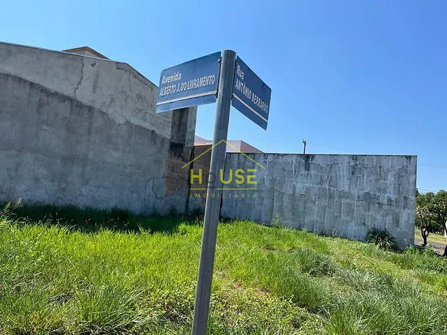 Terreno com 206m², à venda, no bairro Jardim Ipê em Valentim Gentil