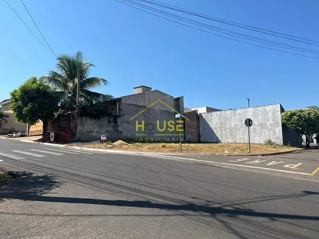 Terreno com 206m², à venda, no bairro Jardim Ipê em Valentim Gentil