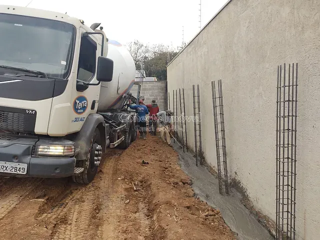 Terreno com 468m², à venda, no bairro Estância das Flores em Jaguariúna