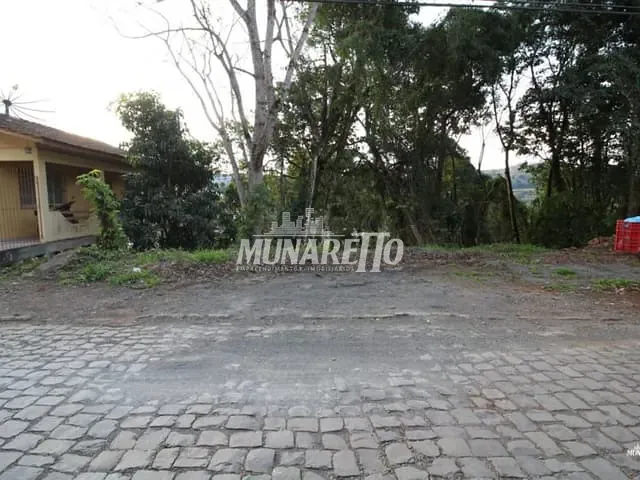 Terreno com 475m², à venda, no bairro Centro em Piratuba