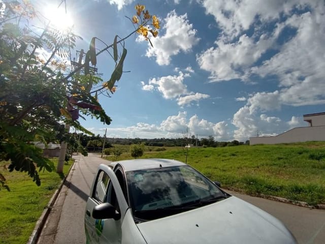 Terreno com 300m², à venda, no bairro Jardim Pôr do Sol em São João da Boa Vista