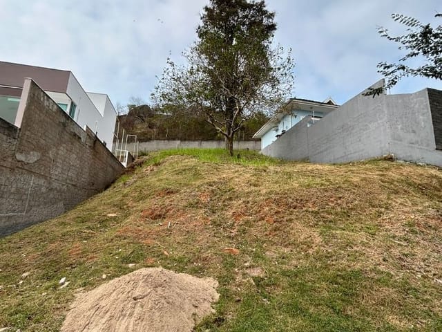 Terreno com 450m², à venda, no bairro Lagoa em Macaé