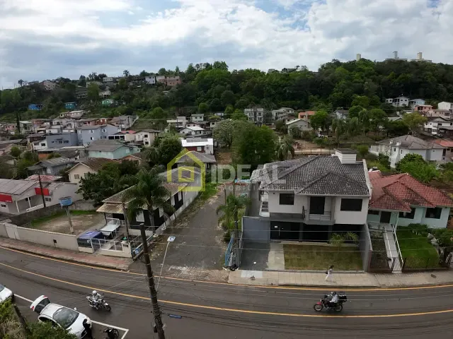 Terreno com 391m², à venda, no bairro Imperial em Concórdia