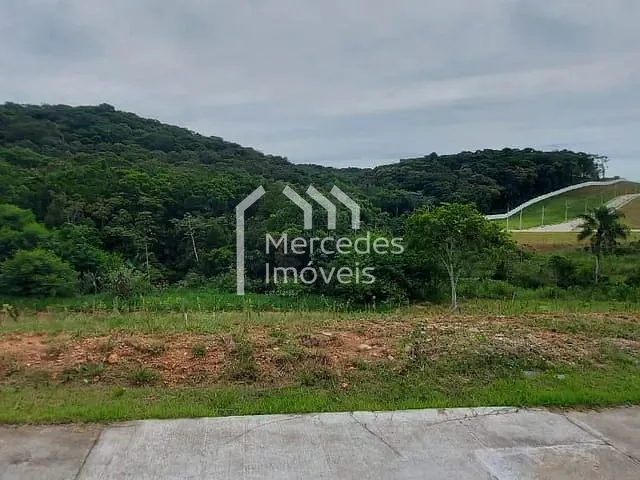 Terreno com 205m², à venda, no bairro Rio do Meio em Itajaí