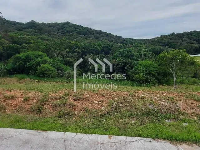 Terreno com 205m², à venda, no bairro Rio do Meio em Itajaí