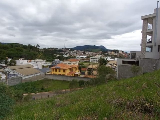 Foto do anúncio: Terreno à Venda em Pinheirinho, Itajubá MG