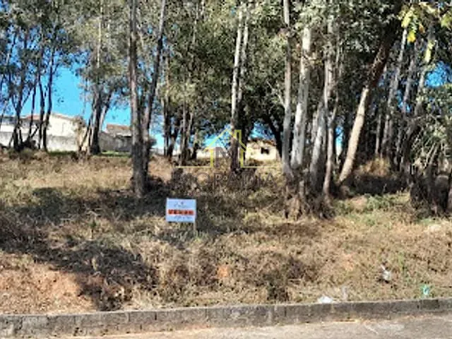 Terreno com 442m², à venda, no bairro Recreio dos Bandeirantes em Guaxupé