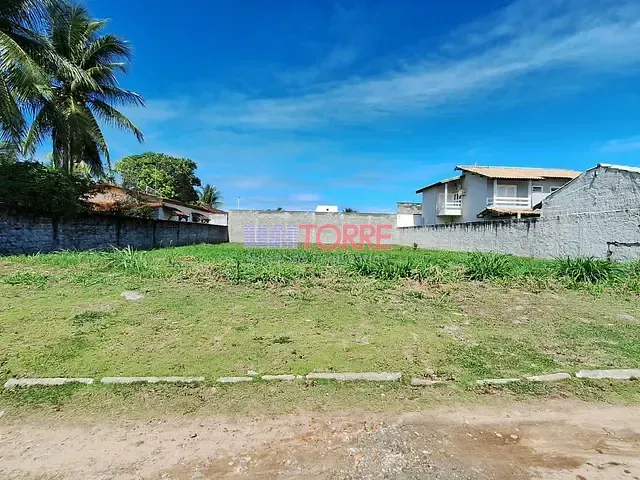 Terreno com 700m², à venda, no bairro Olivença em Ilhéus