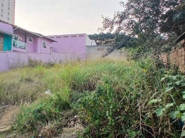 Terreno com 600m², à venda, no bairro Glória em Macaé