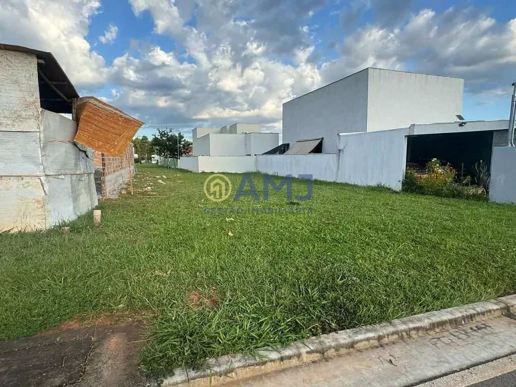 Terreno, 304 m² - Foto 2