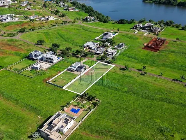 Terreno com 1500m², à venda, no bairro Rodovia em Sertanópolis