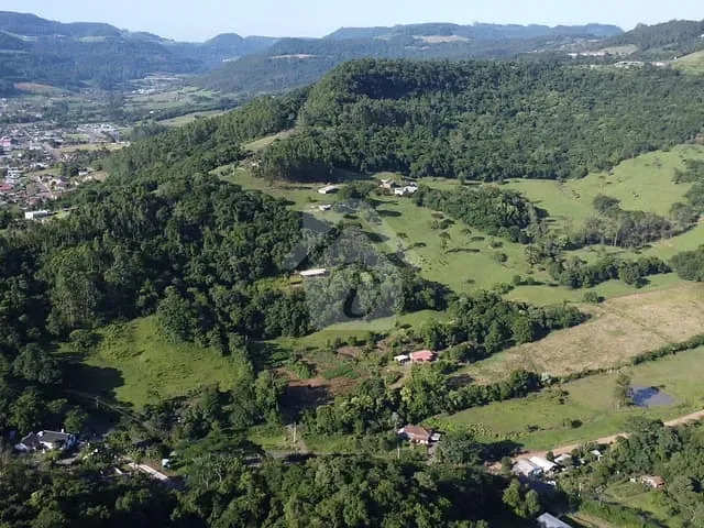 Terreno à venda, no bairro Interior em Westfalia