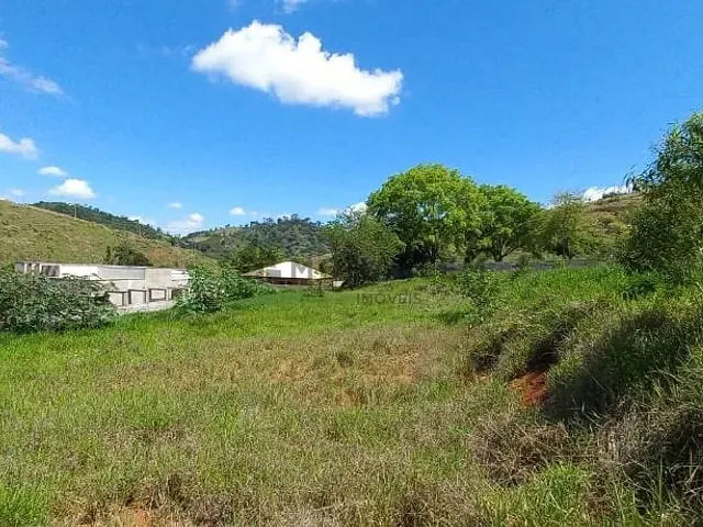 Terreno com 1200m², à venda, no bairro Pinheirinho em Itajubá