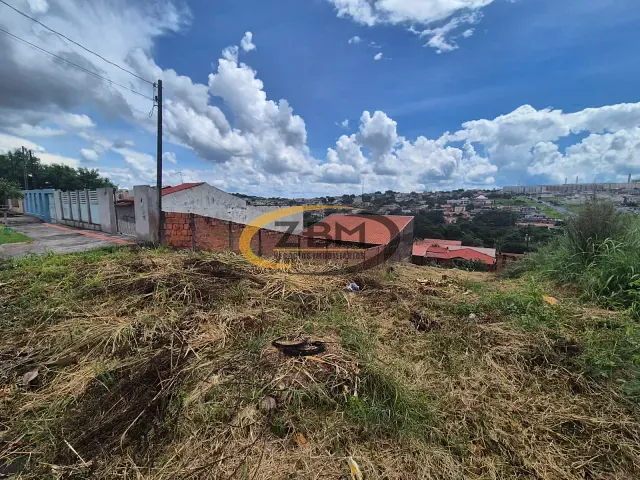 Terreno com 360m², à venda, no bairro Colúmbia em Londrina