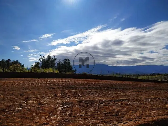 Terreno com 160m², à venda, no bairro Residencial Jardim das Figueiras em Guaratinguetá