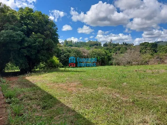 Casa com 15800m², à venda, no bairro Japy em Guaxupé