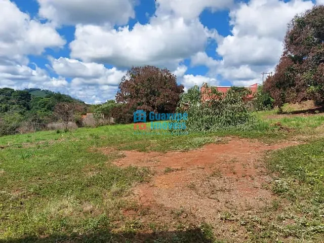 Casa com 15800m², à venda, no bairro Japy em Guaxupé