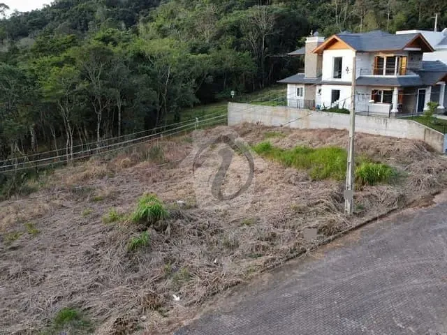 Terreno com 432m², à venda, no bairro Centro Administrativo em Teutônia