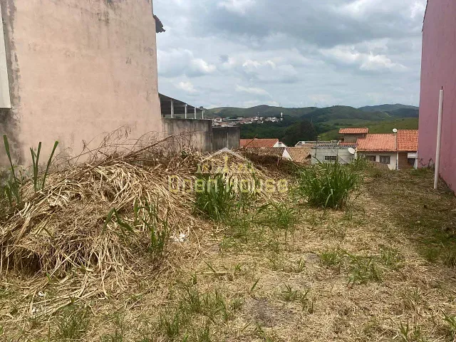 Terreno com 254m², à venda, no bairro Jardim Belvedere em Volta Redonda