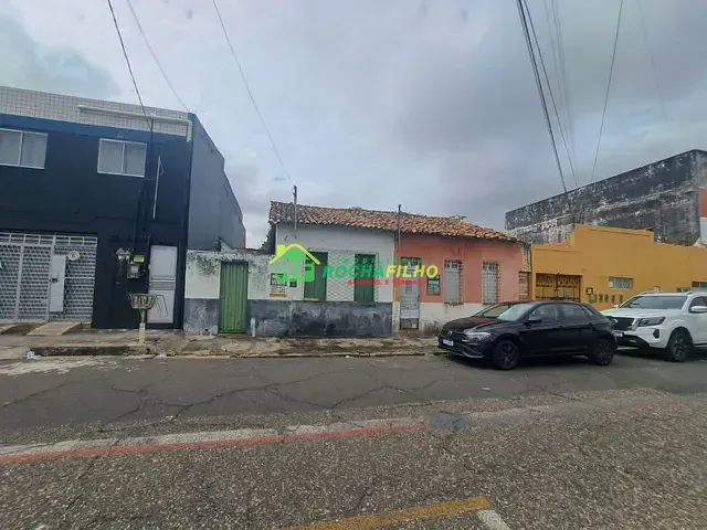 Terreno à venda, no bairro Centro em Teresina