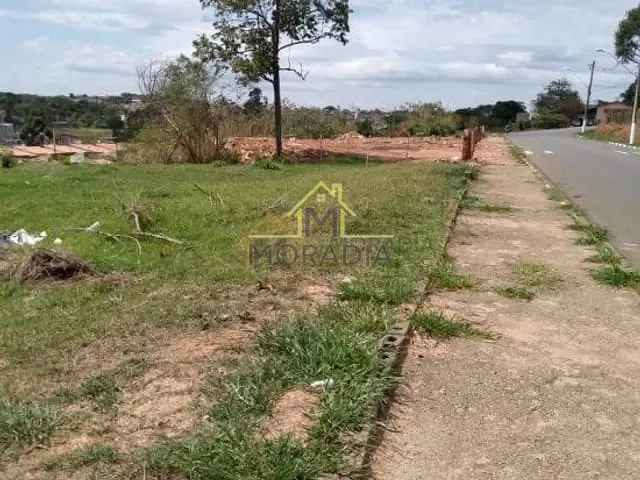 Terreno com 3000m², à venda, no bairro Jardim Alvorada em Guaxupé