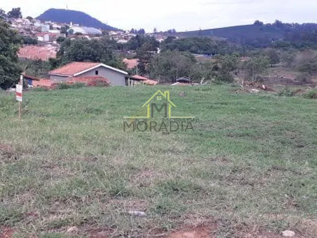 Terreno com 3000m², à venda, no bairro Jardim Alvorada em Guaxupé