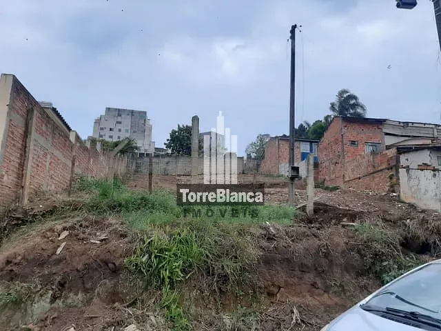 Terreno com 450m², à venda, no bairro Nova Rússia em Ponta Grossa