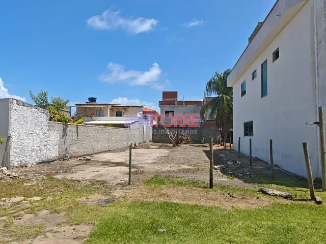 Terreno com 335m², à venda, no bairro Olivença em Ilhéus