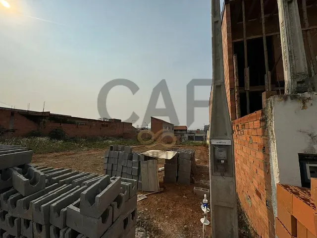 Terreno com 250m², à venda, no bairro Recanto Camanducaia em Jaguariúna