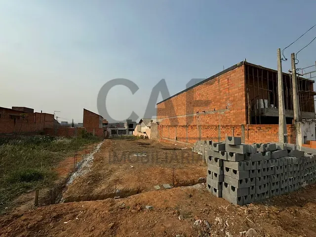Terreno com 250m², à venda, no bairro Recanto Camanducaia em Jaguariúna