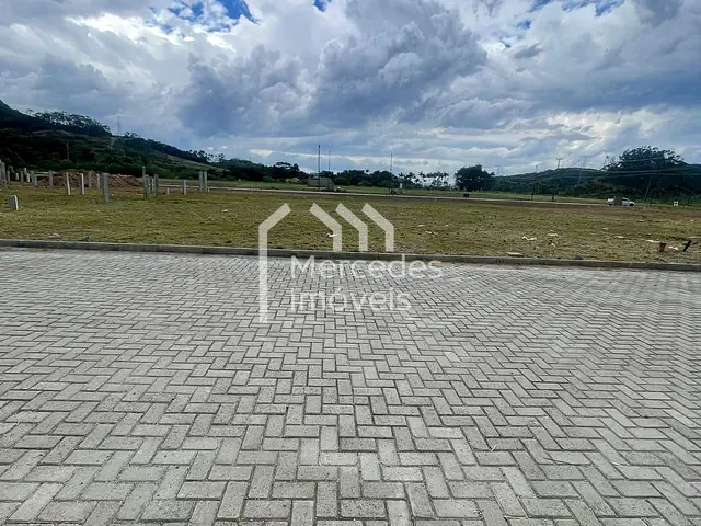 Terreno com 866m², à venda, no bairro Rio do Meio em Itajaí