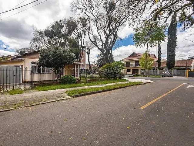 Terreno com 320m², à venda, no bairro Bacacheri em Curitiba