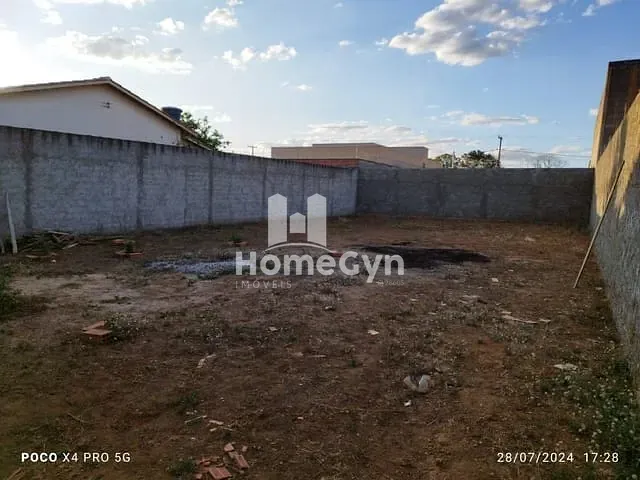 Terreno com 300m², à venda, no bairro Residencial Porto seguro em Abadia de Goiás