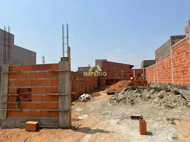 Terreno com 180m², à venda, no bairro Residencial Parque Imperial em Salto