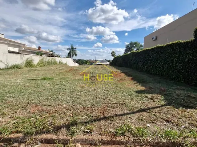 Terreno com 973m², à venda, no bairro Monte Belo em Valentim Gentil
