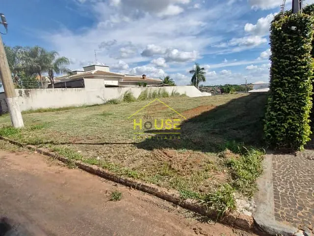 Terreno com 973m², à venda, no bairro Monte Belo em Valentim Gentil