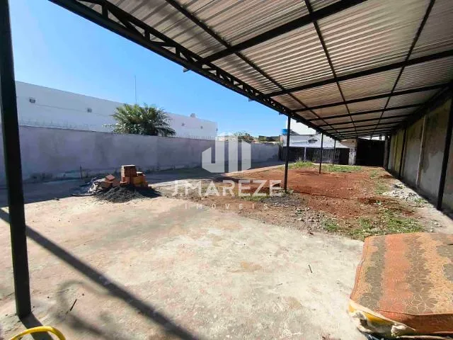 Terreno com 428m², para alugar, no bairro Jardim Apucarana em Apucarana