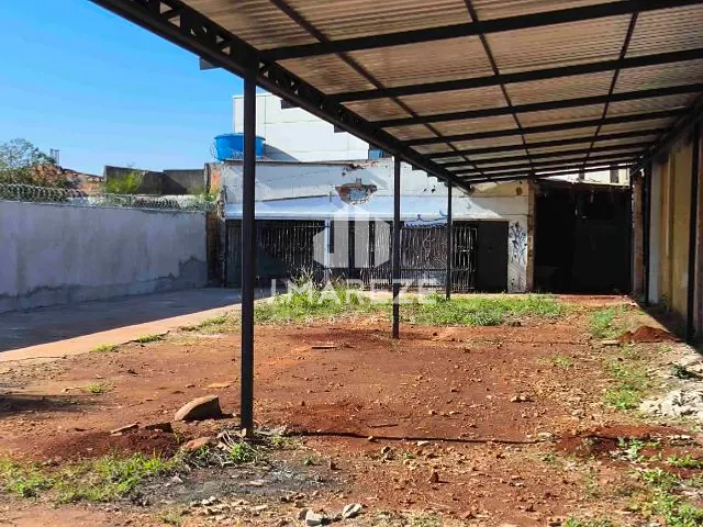Terreno com 428m², para alugar, no bairro Jardim Apucarana em Apucarana