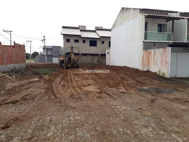 Terreno com 200m², à venda, no bairro Parque Aurora em Campos dos Goytacazes